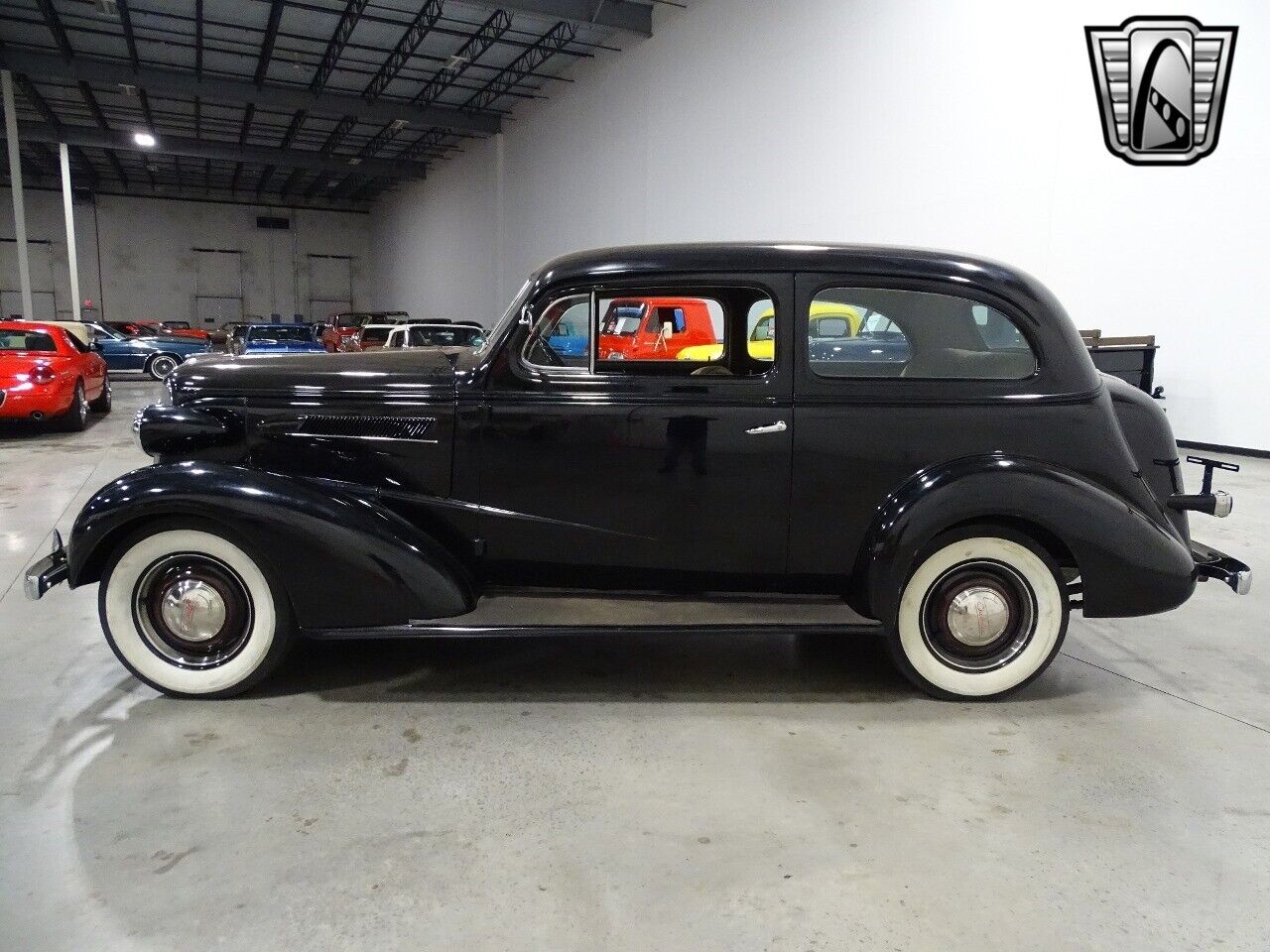 Chevrolet-2-Door-1937-3