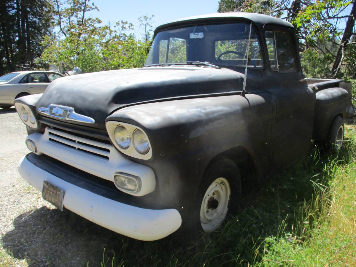 Chevrolet-3100-short-bed-1958-3