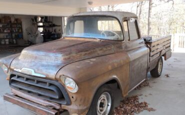 Chevrolet-3200-series-pick-up-truck-1957-2