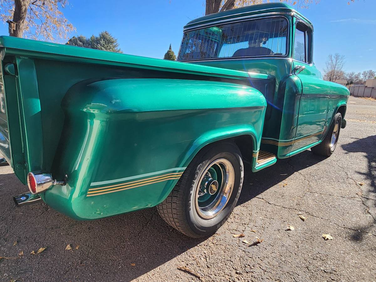 Chevrolet-Apache-1956-4