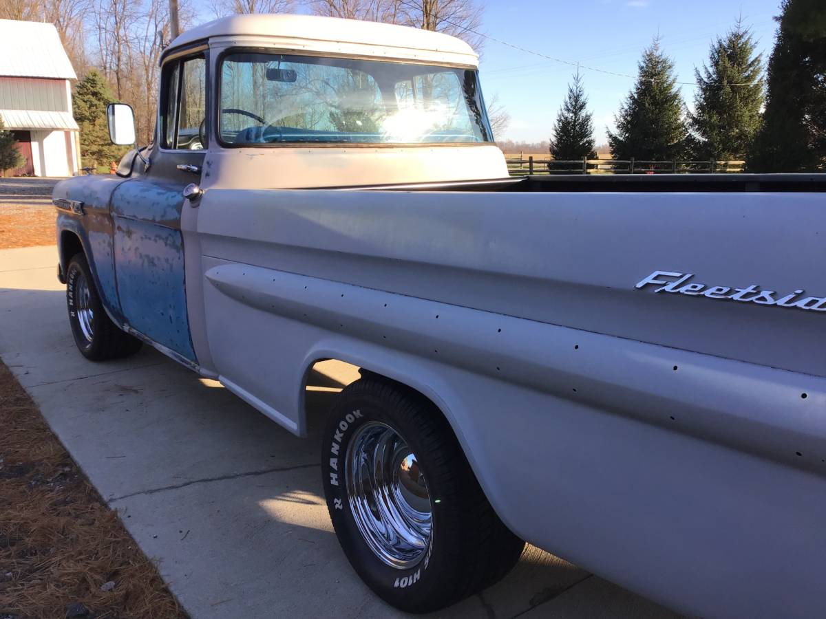 Chevrolet-Apache-1959-1