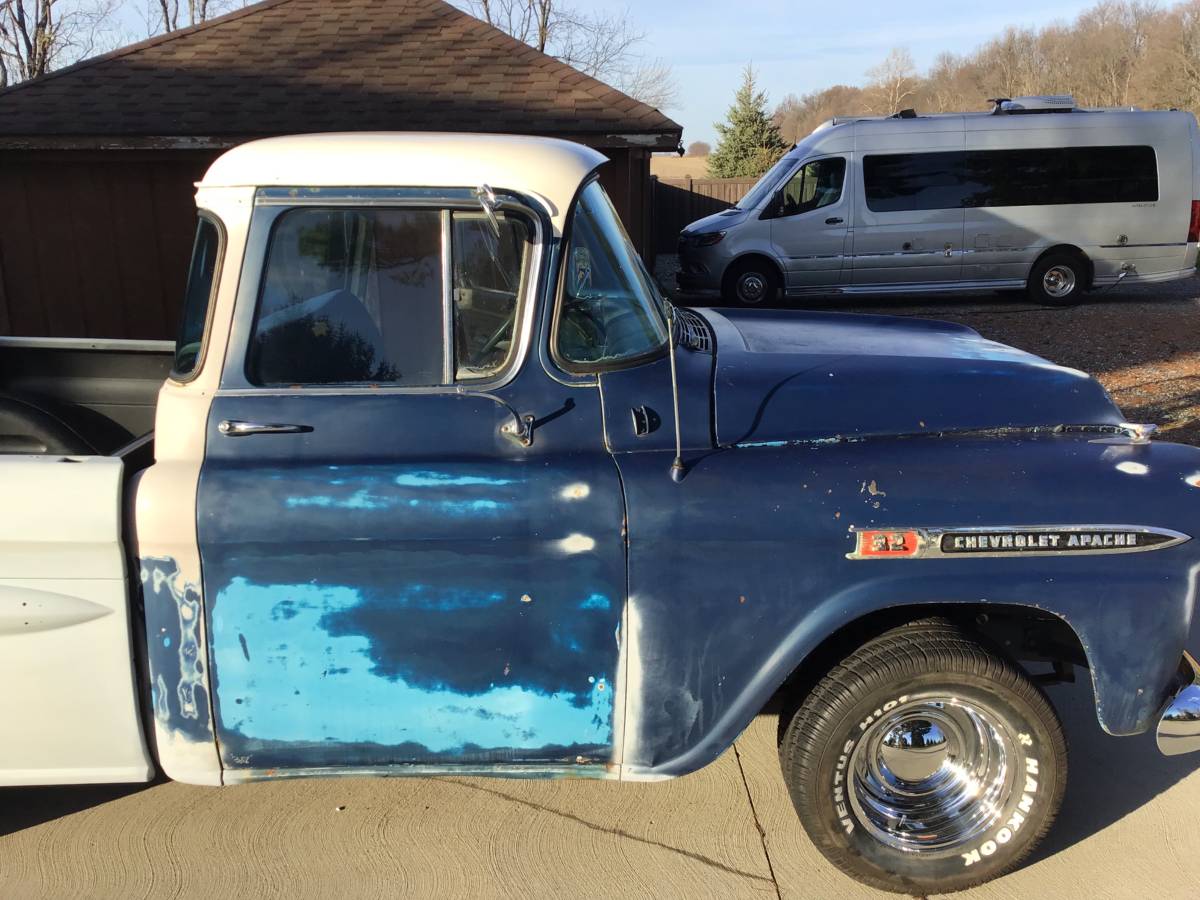 Chevrolet-Apache-1959-7