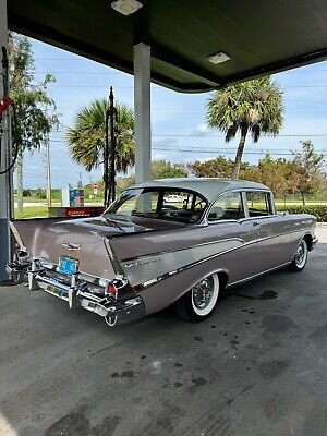 Chevrolet-Bel-Air-1957-16