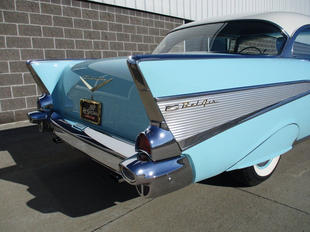 Chevrolet-Bel-Air150210-1957-16