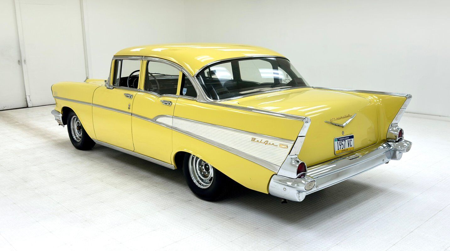 Chevrolet-Bel-Air150210-Berline-1957-2