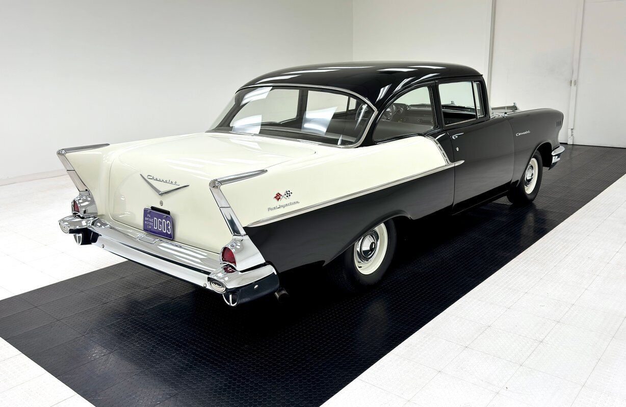 Chevrolet-Bel-Air150210-Berline-1957-4