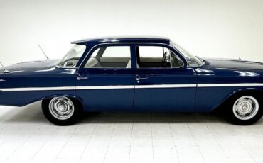 Chevrolet-Bel-Air150210-Berline-1961-5