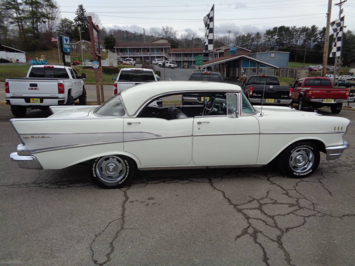 Chevrolet-Bel-air-1957-1