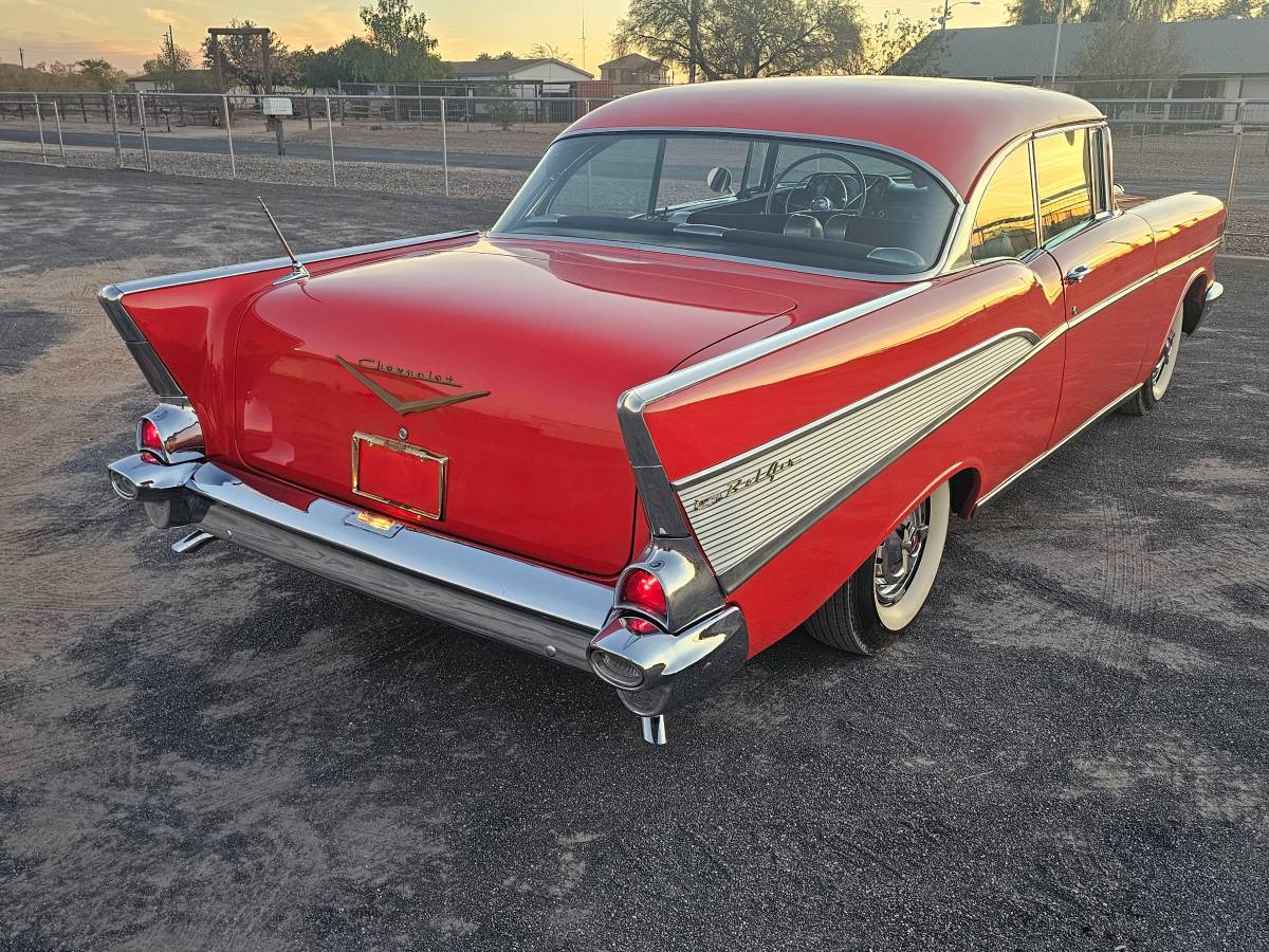 Chevrolet-Bel-air-1957-17