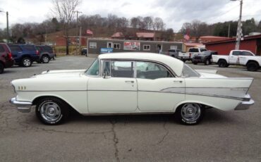 Chevrolet-Bel-air-1957-3