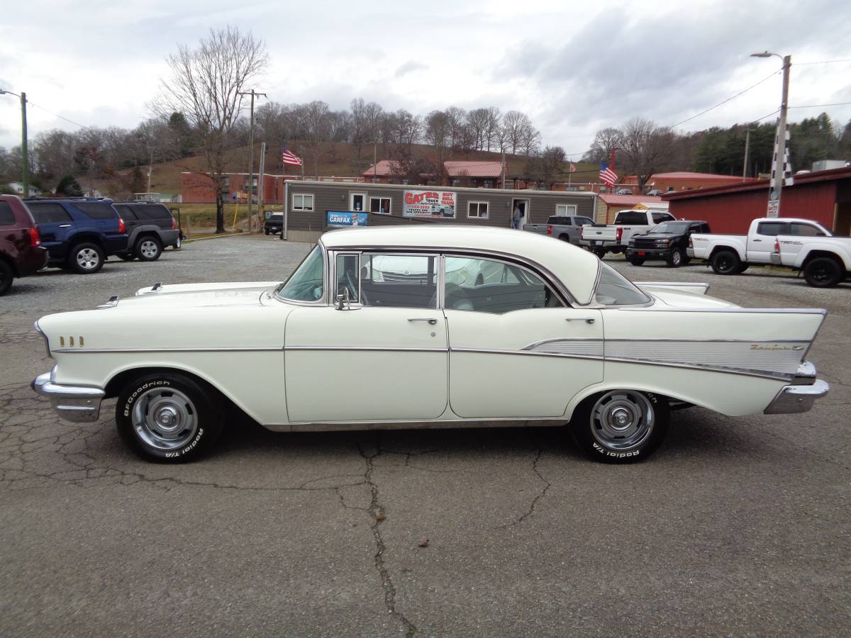 Chevrolet-Bel-air-1957-3