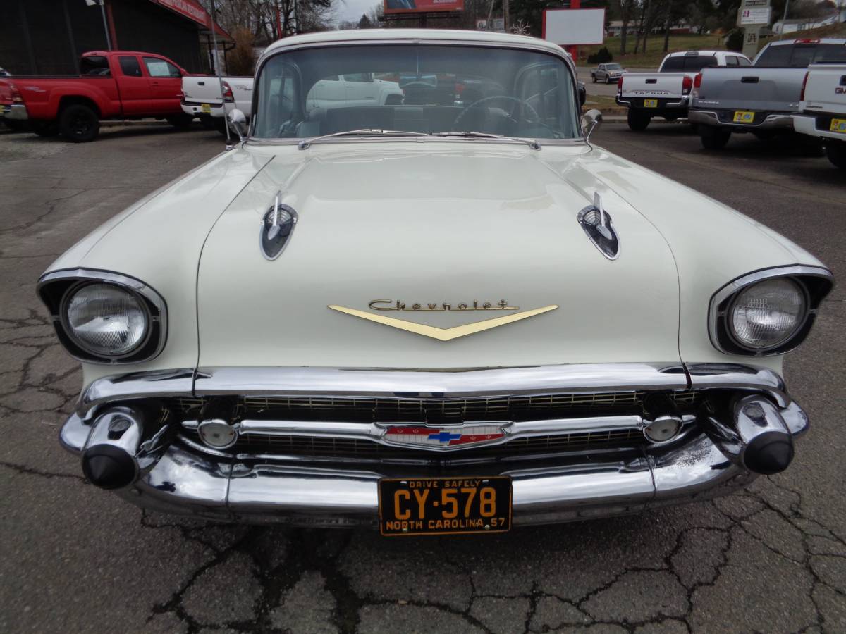 Chevrolet-Bel-air-1957-4