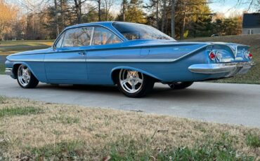 Chevrolet-Belair-1961-3