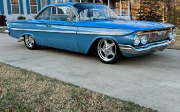 Chevrolet-Belair-1961-4