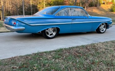 Chevrolet-Belair-1961-6