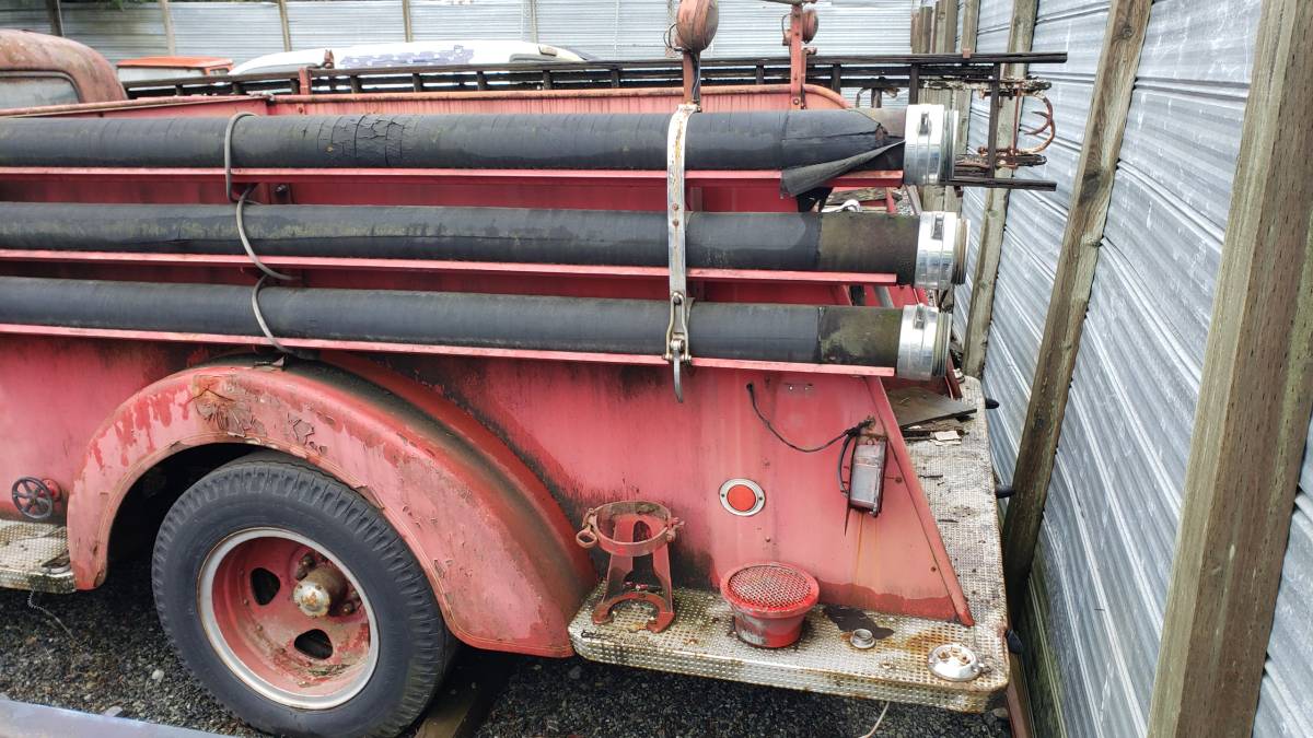 Chevrolet-Bickle-seagrave-fire-truck-1953-2