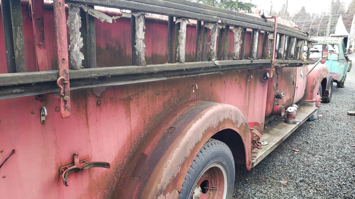 Chevrolet-Bickle-seagrave-fire-truck-1953-7