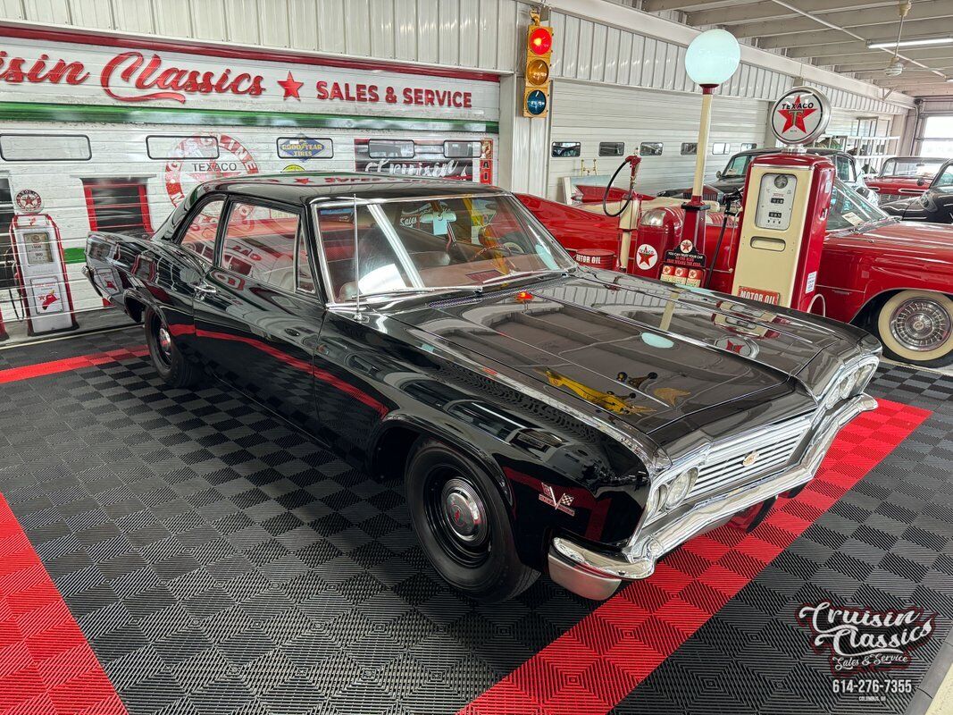 Chevrolet-Biscayne-L72-Coupe-1966-1