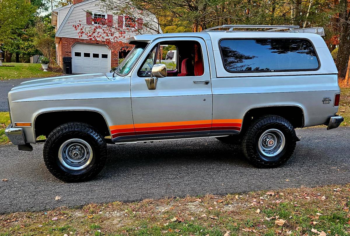 Chevrolet-Blazer-1985-2