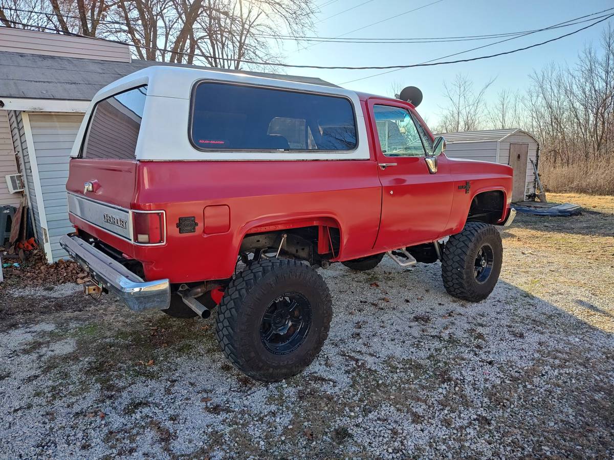 Chevrolet-Blazer-1985-2