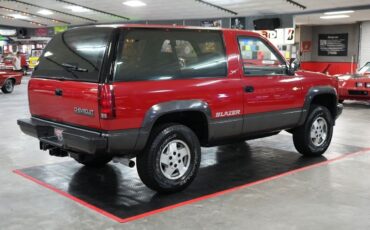 Chevrolet-Blazer-Sport-4x4-SUV-1992-5