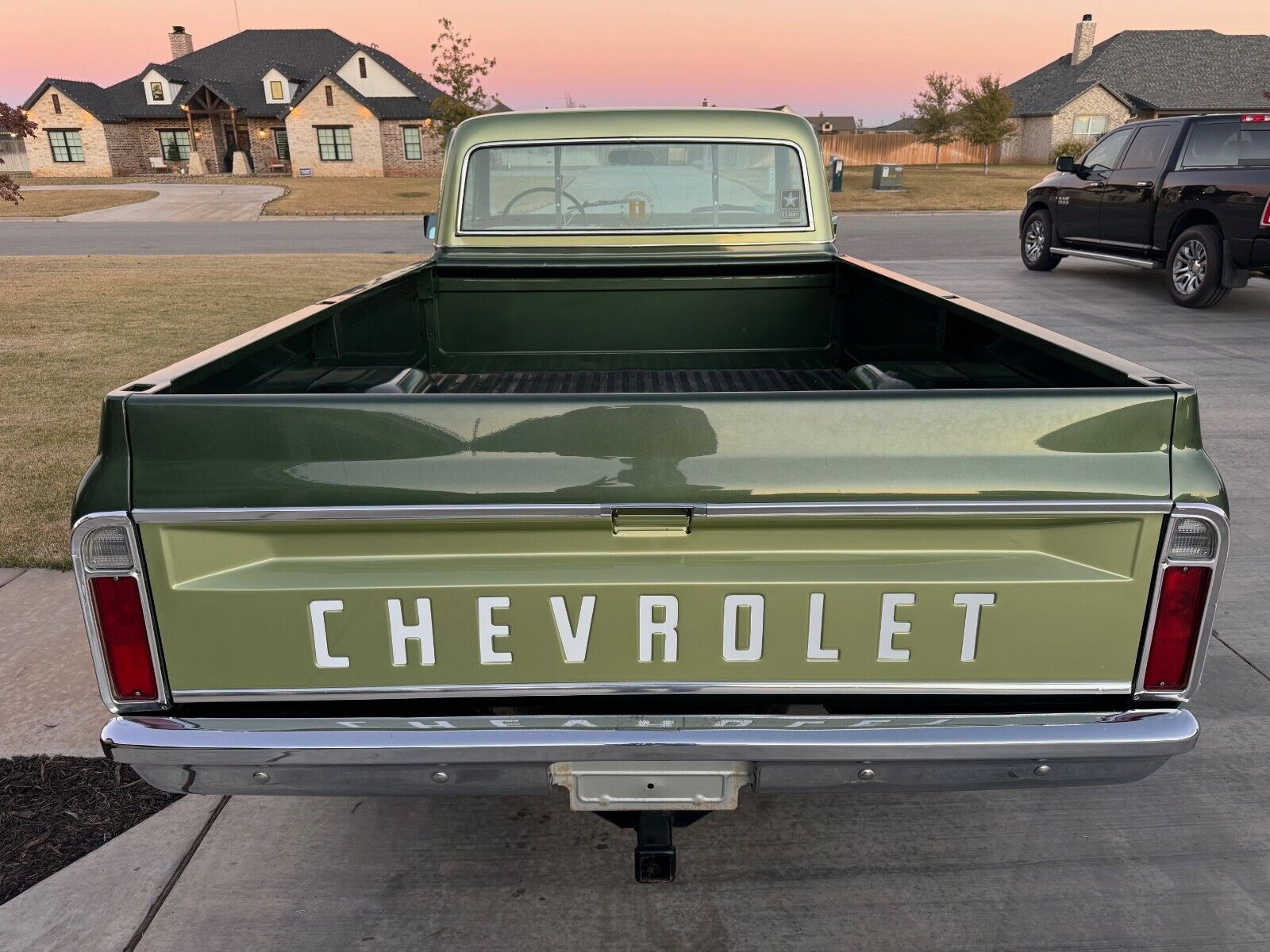 Chevrolet-C-10-1972-3