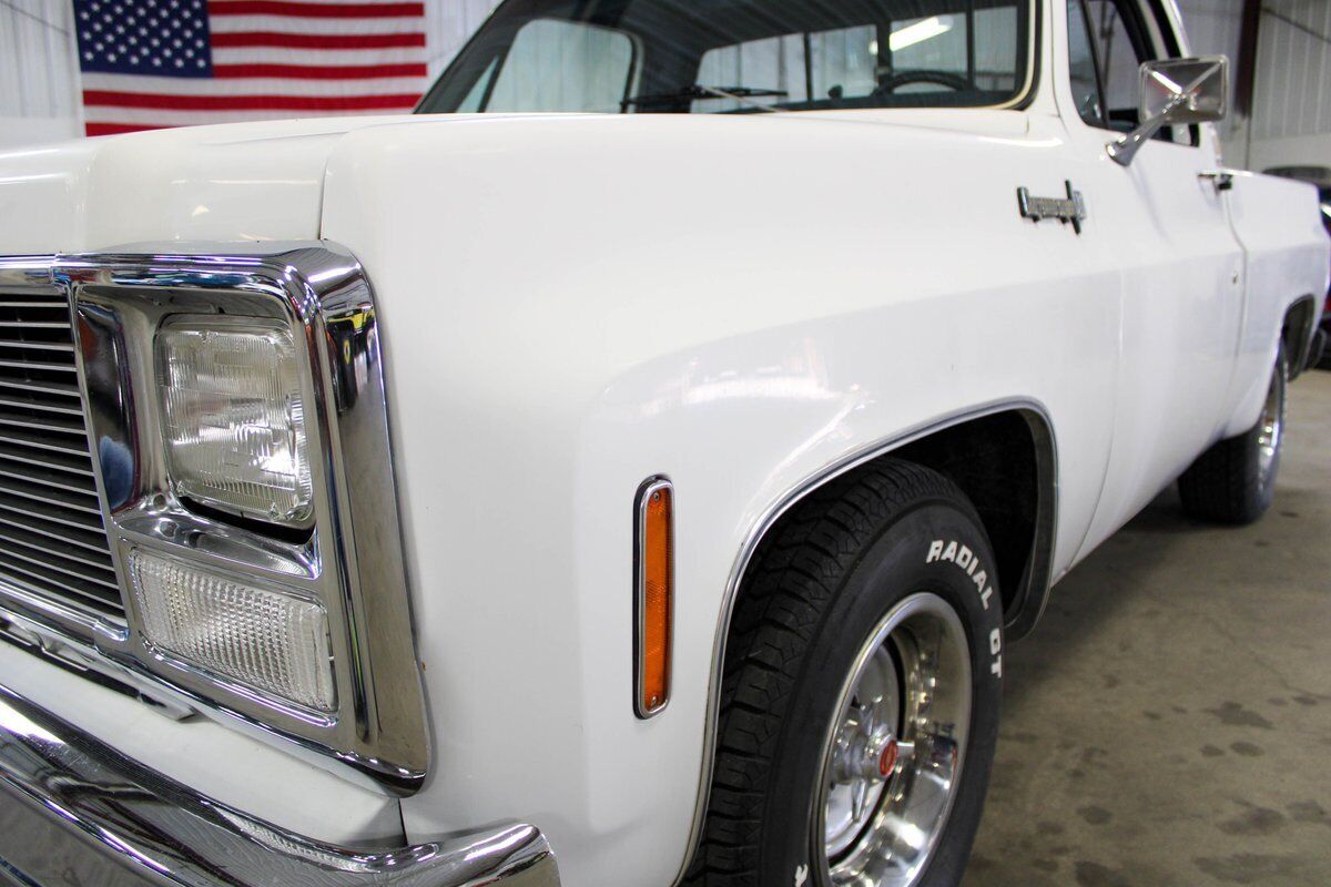 Chevrolet-C-10-1973-9