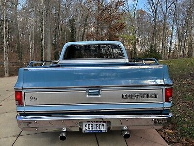 Chevrolet-C-10-1976-3