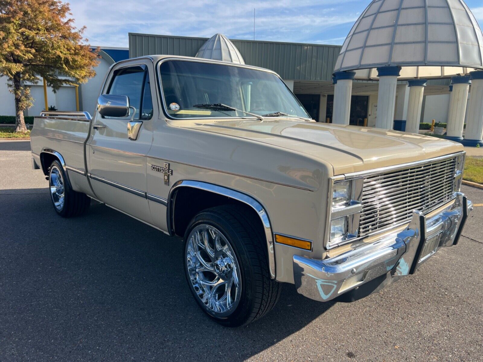 Chevrolet-C-10-1982-2