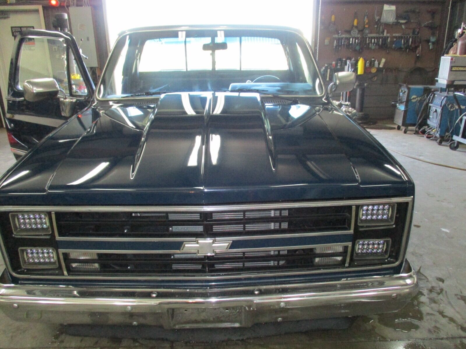 Chevrolet-C-10-1986-16