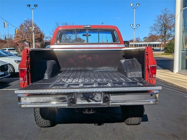 Chevrolet-C-10-1986-5