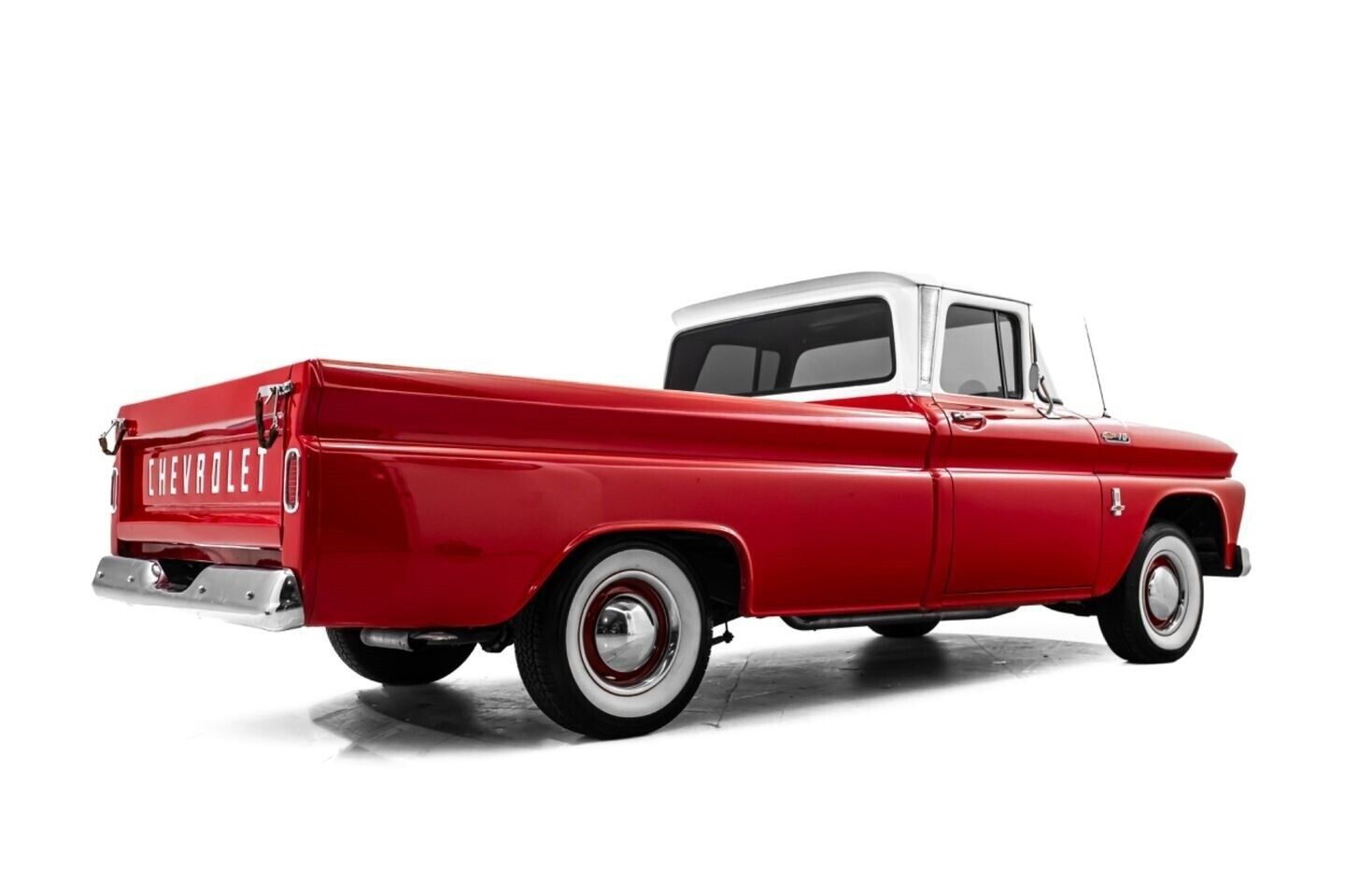 Chevrolet-C-10-Pickup-1963-3