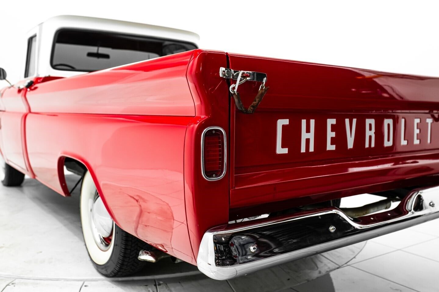 Chevrolet-C-10-Pickup-1963-9