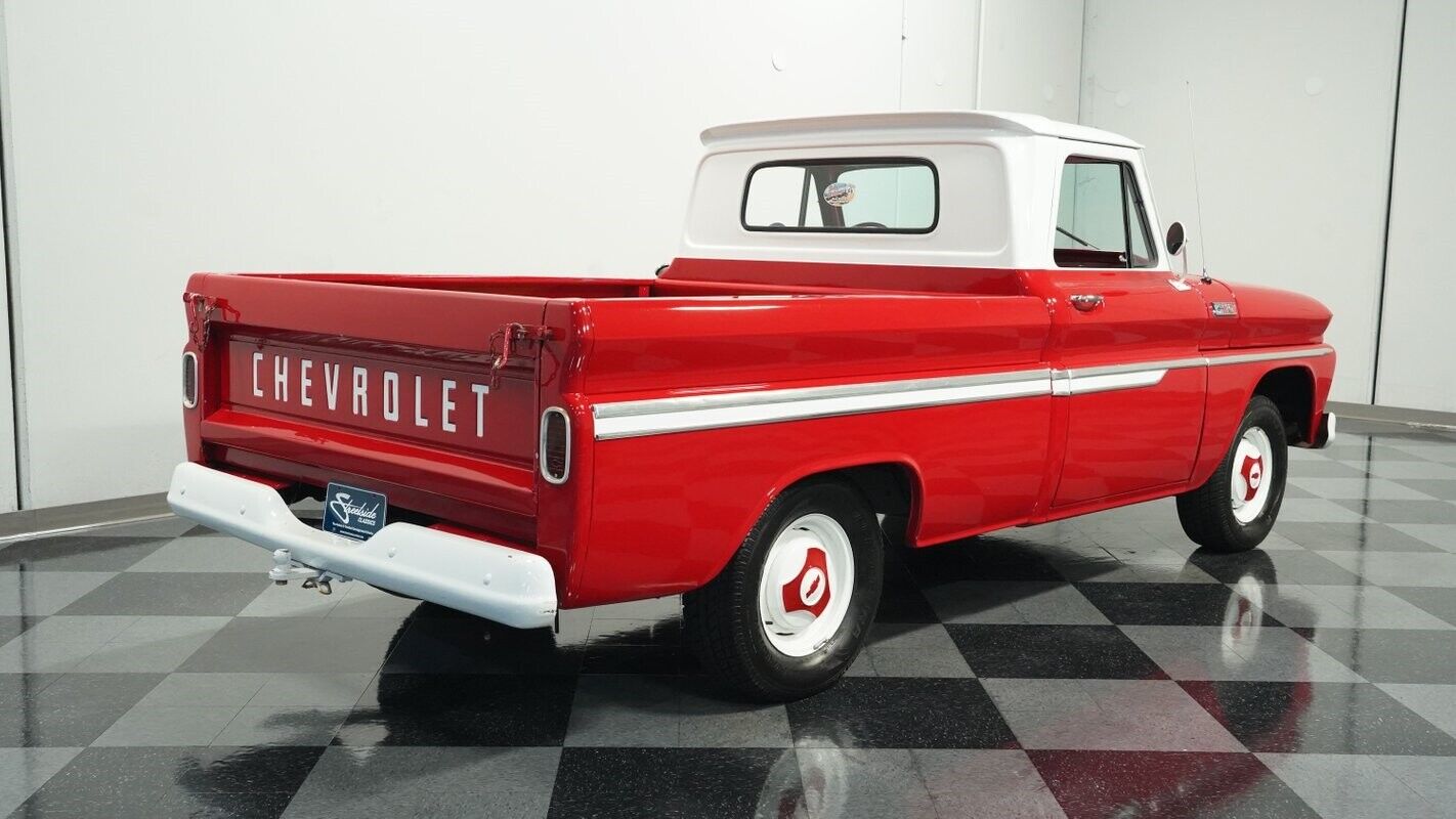 Chevrolet-C-10-Pickup-1965-11