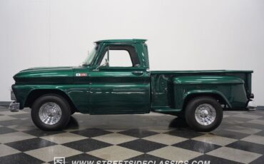 Chevrolet-C-10-Pickup-1965-8