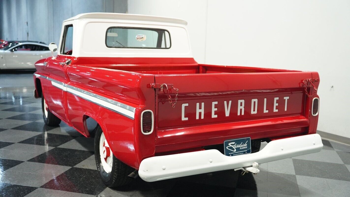 Chevrolet-C-10-Pickup-1965-8