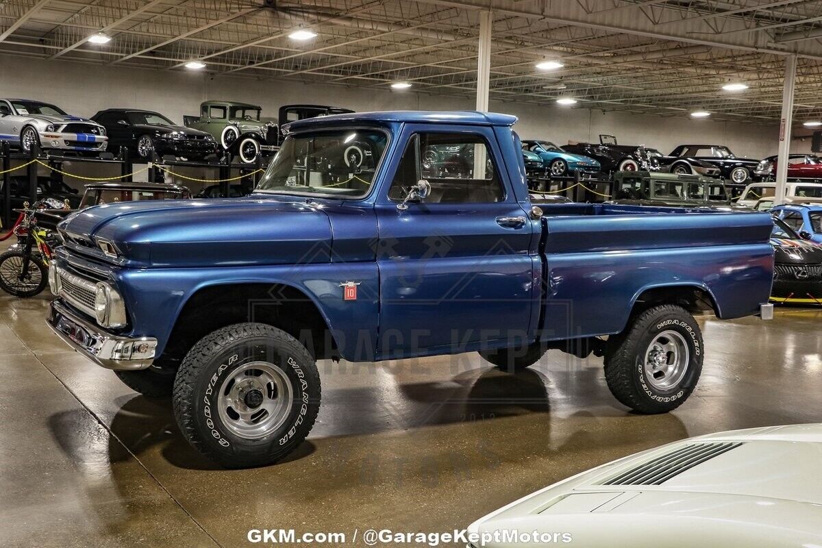 Chevrolet-C-10-Pickup-1965-8