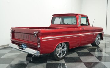 Chevrolet-C-10-Pickup-1966-11