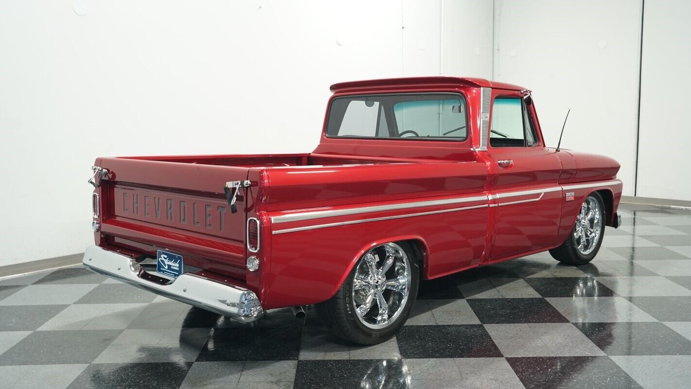 Chevrolet-C-10-Pickup-1966-11