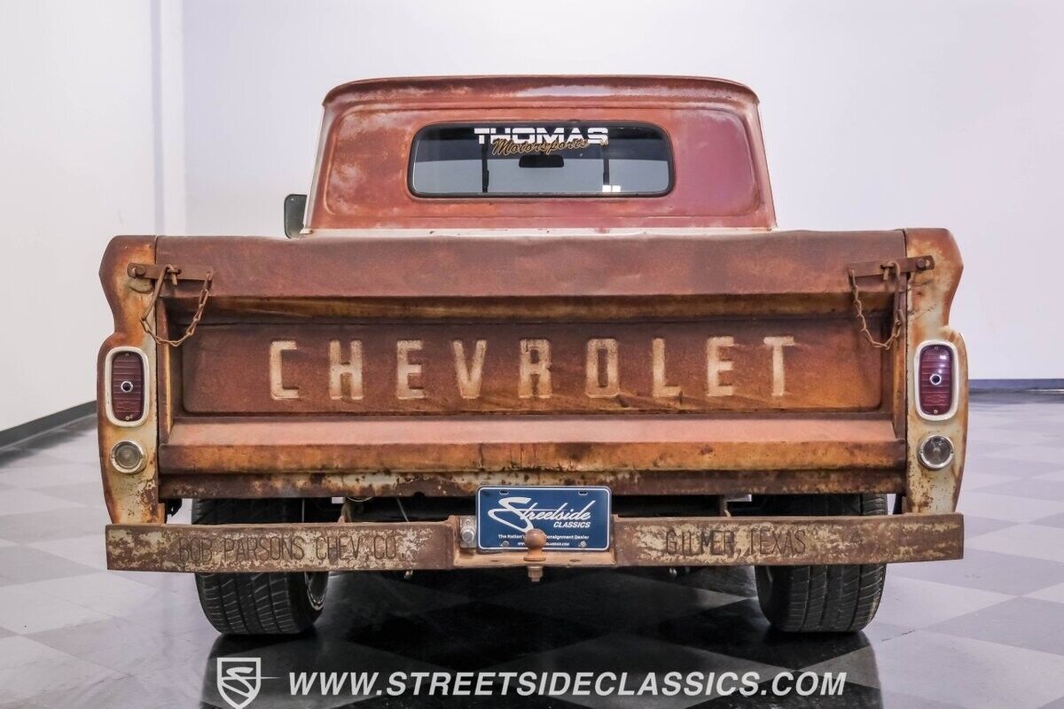 Chevrolet-C-10-Pickup-1966-11