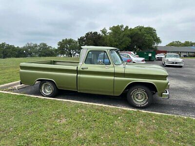 Chevrolet-C-10-Pickup-1966-2