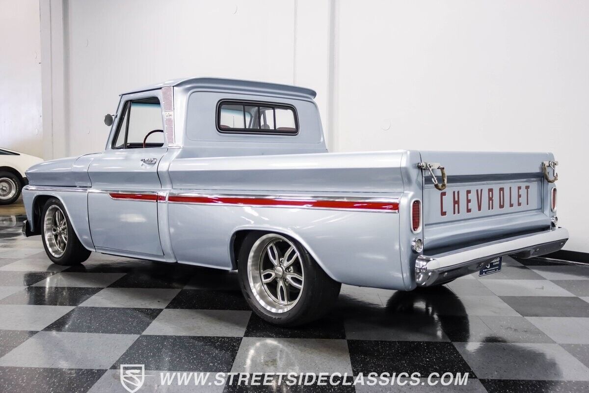 Chevrolet-C-10-Pickup-1966-8