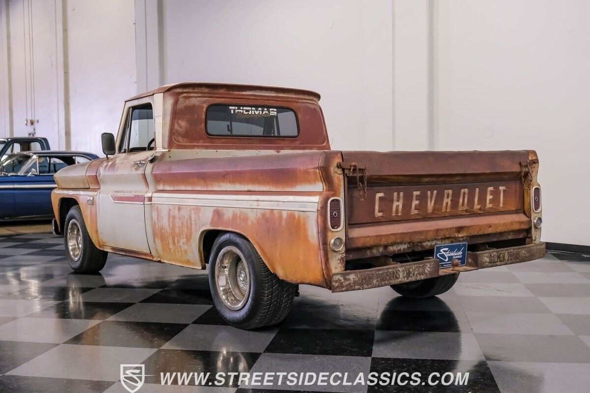 Chevrolet-C-10-Pickup-1966-8