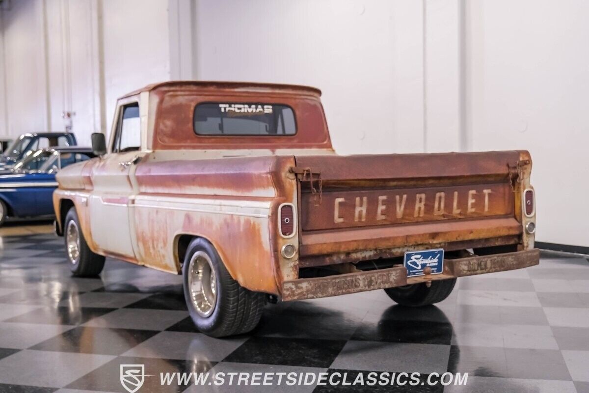 Chevrolet-C-10-Pickup-1966-9