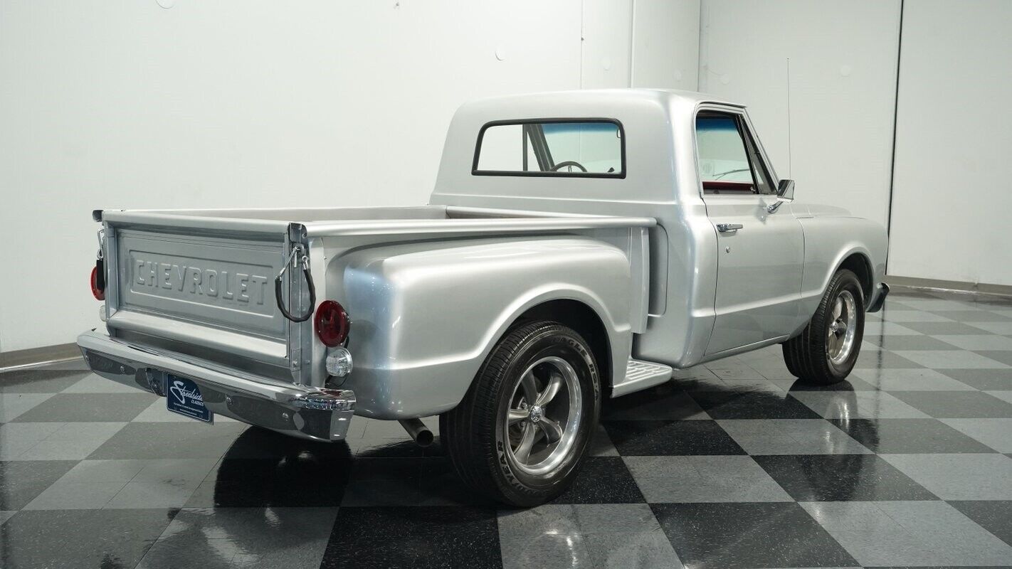 Chevrolet-C-10-Pickup-1967-11