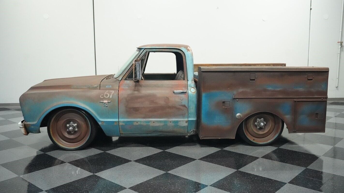 Chevrolet-C-10-Pickup-1967-2