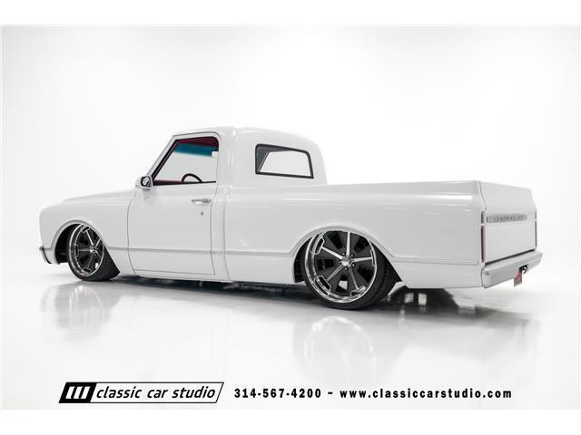 Chevrolet-C-10-Pickup-1967-26