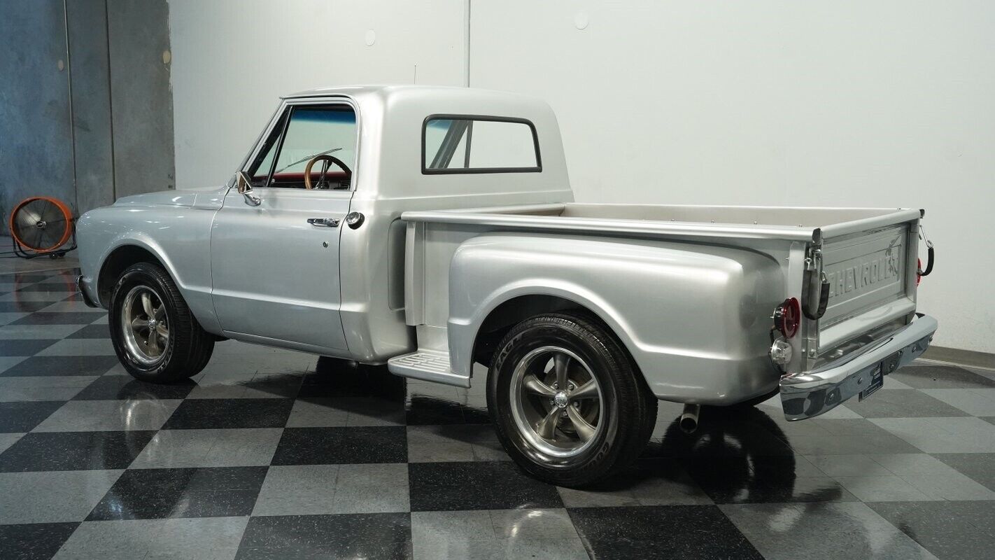 Chevrolet-C-10-Pickup-1967-7