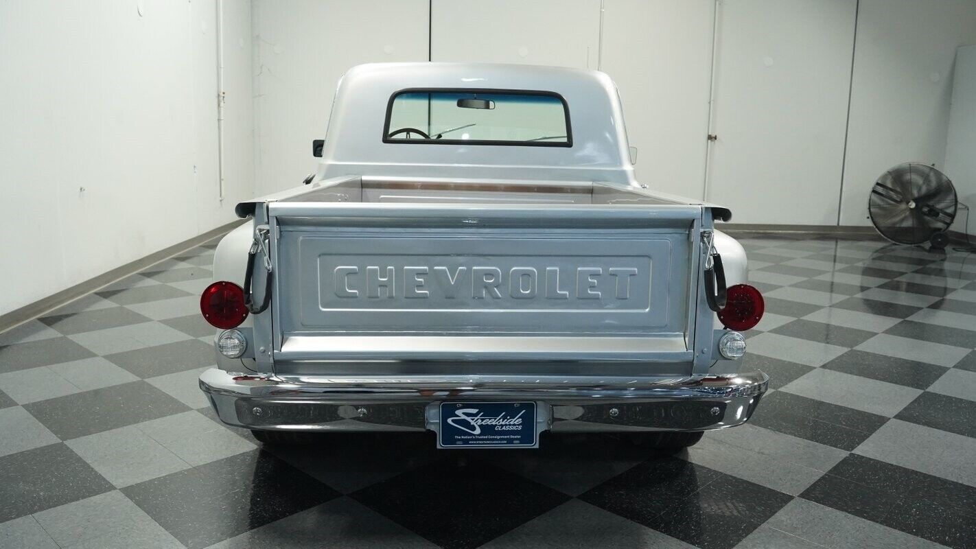 Chevrolet-C-10-Pickup-1967-9