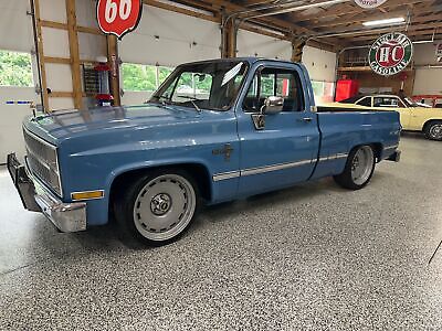 Chevrolet-C-10-Pickup-1982-1